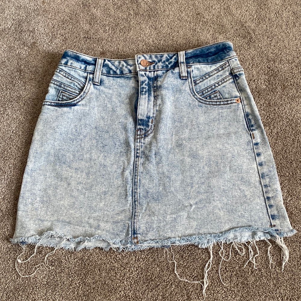 Light washed jean skirt